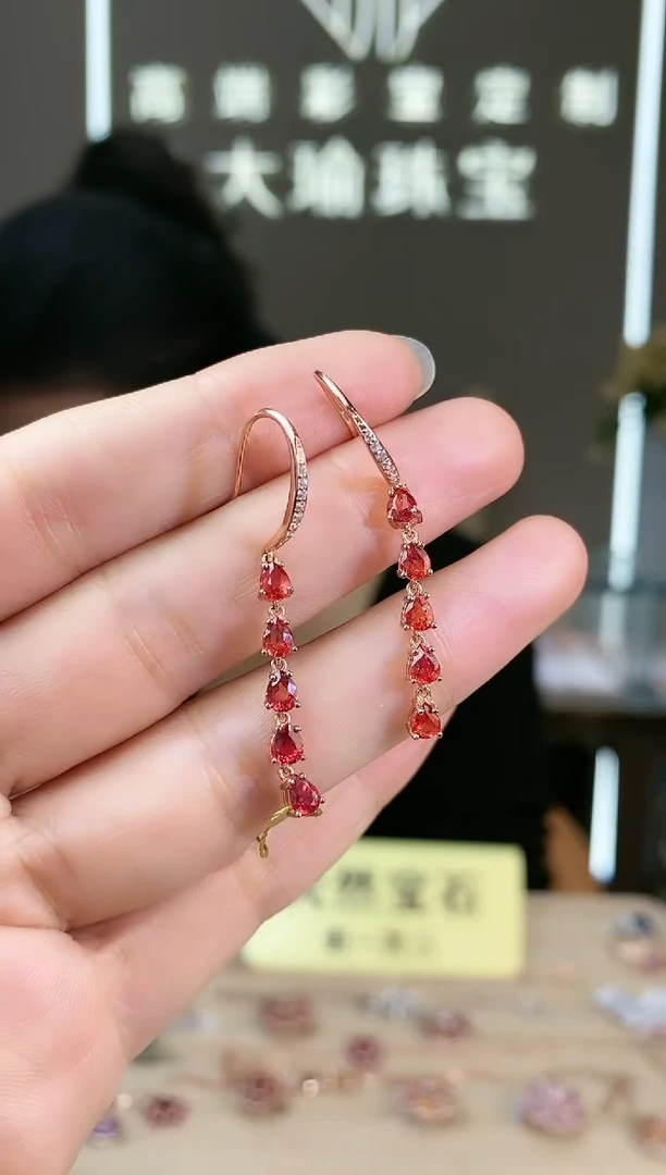 【闪购商品】蓝宝石耳饰银S925镶嵌耳饰