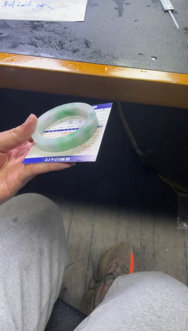 【闪购商品】定制翡翠手镯未镶嵌手镯定制一件