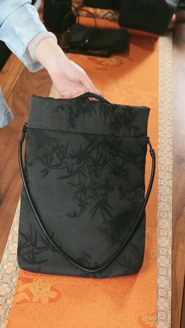 墨竹电脑包············