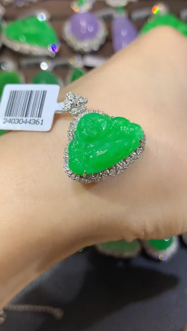 翡翠18K金镶嵌吊坠(不含链)D21