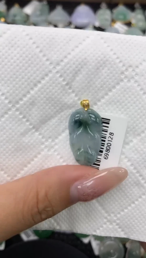 颈饰18K金镶嵌翡翠1111111111