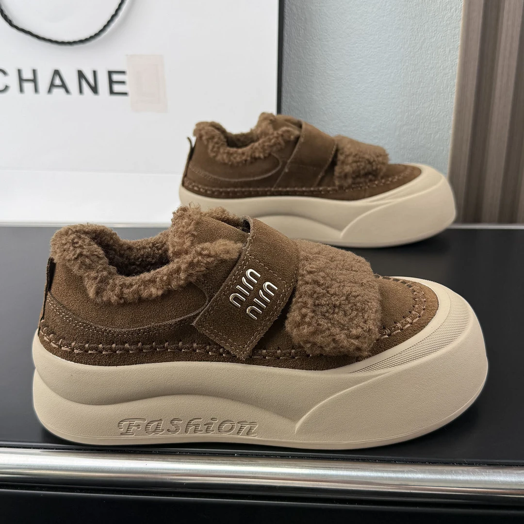 加绒平底百搭休闲板鞋女2025新款女款冬款爆款轻便防滑软底不累脚