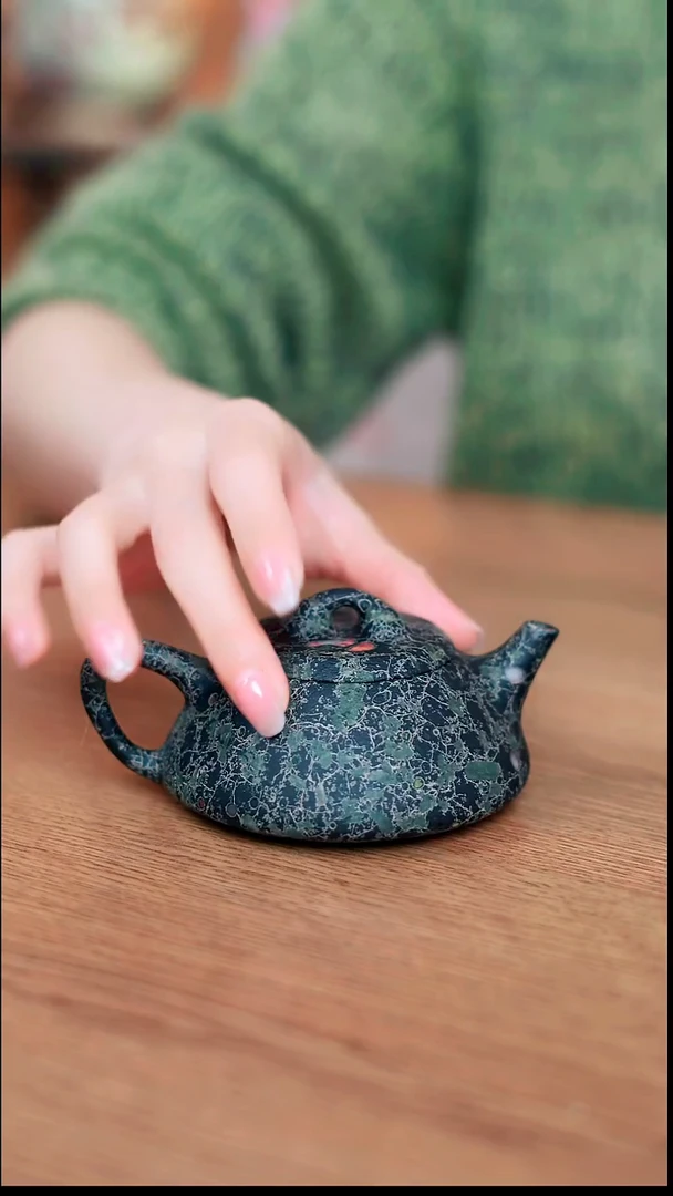 寻武记安山玉石瓢壶