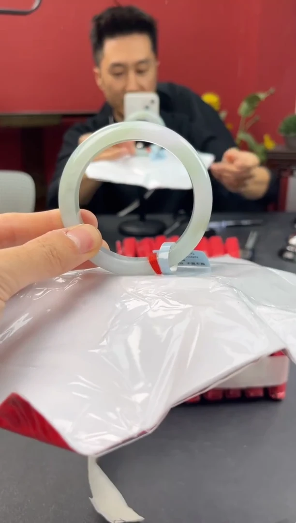 未镶嵌手镯翡翠3