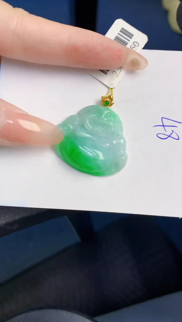 颈饰18K金镶嵌翡翠缅甸天然翡翠A货