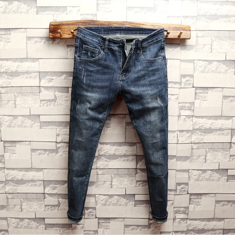 DeweLvum匠心制作！一眼就爱上!潮牌简约修身小脚刮烂直筒牛仔裤男