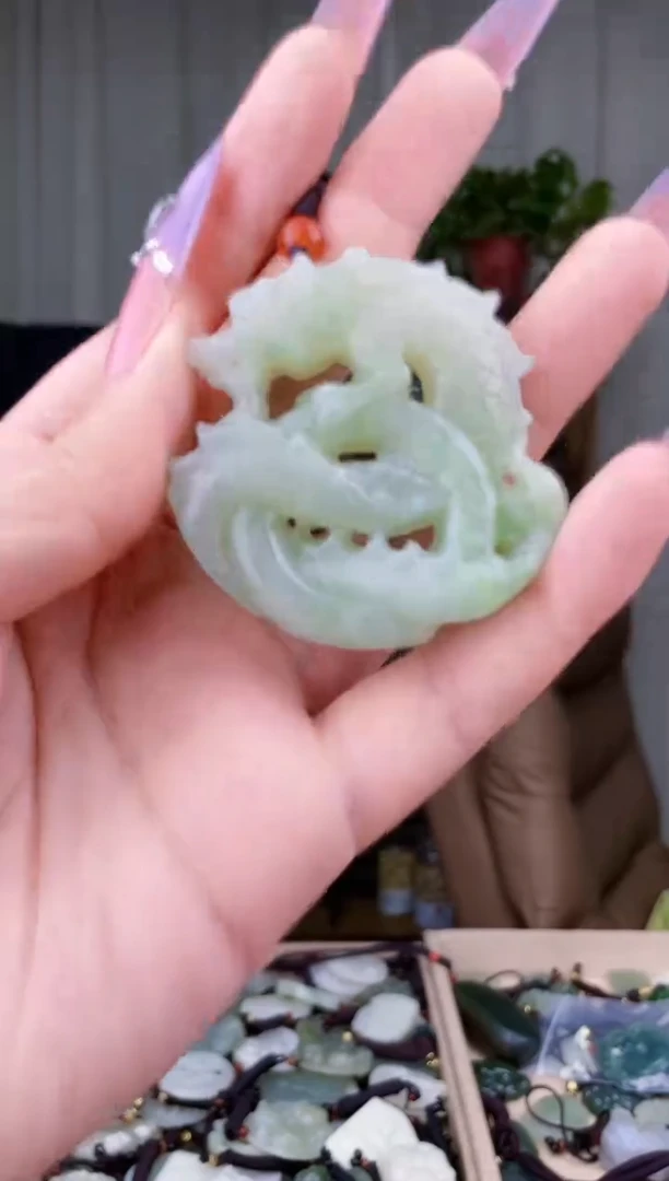 和田玉未镶嵌挂件拍一发一，多样性发货！
