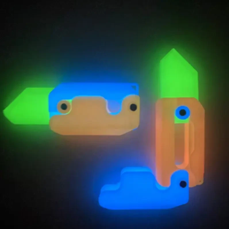 新款3D夜光创意胡萝卜重力刀塑料迷你推牌小胡萝卜刀创意减压玩具