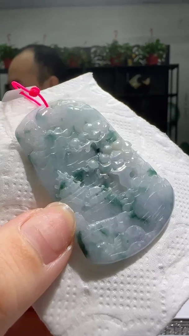 【闪购商品】翡翠颈饰未镶嵌天然翡翠A货吊坠