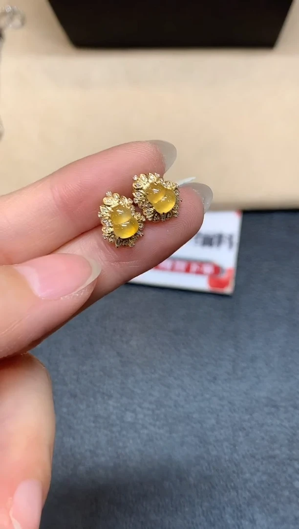 18K金镶嵌翡翠耳饰【无鉴赏期】葫芦【无服务费