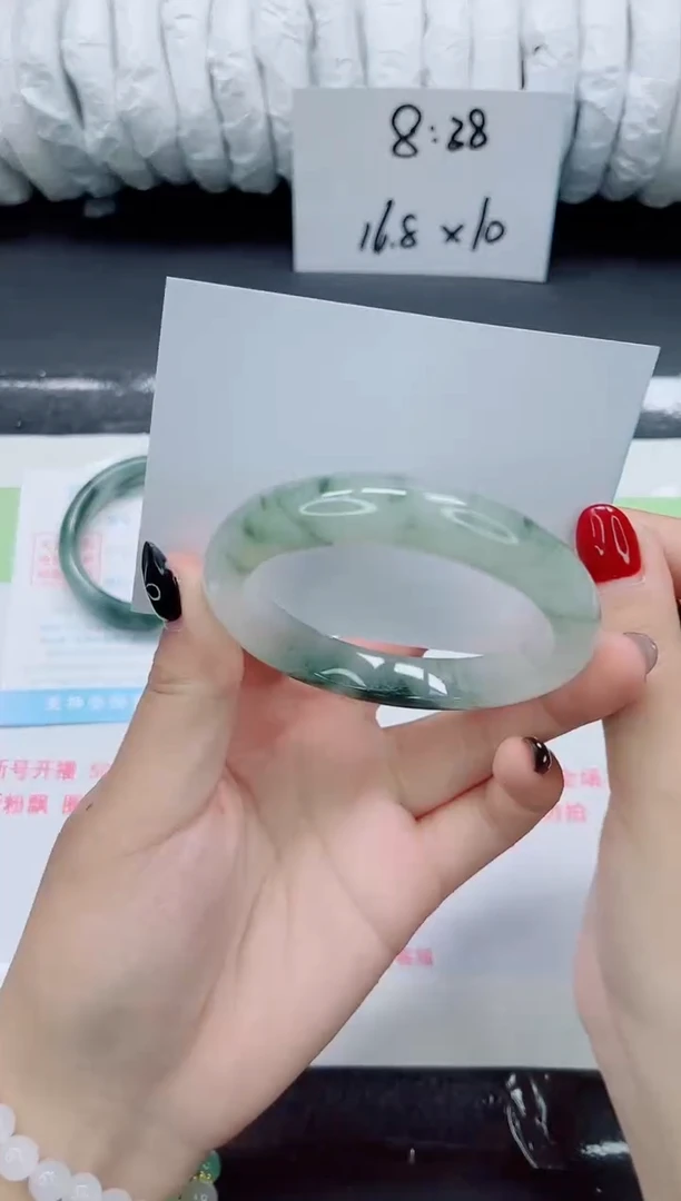 未镶嵌手镯石英质玉061-58