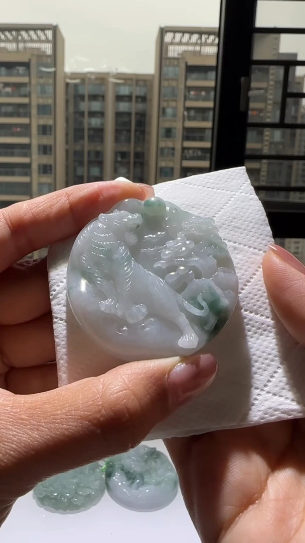 【闪购商品】翡翠颈饰未镶嵌天然翡翠A货