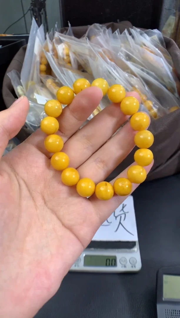 蜜蜡未镶嵌珠宝奇石1