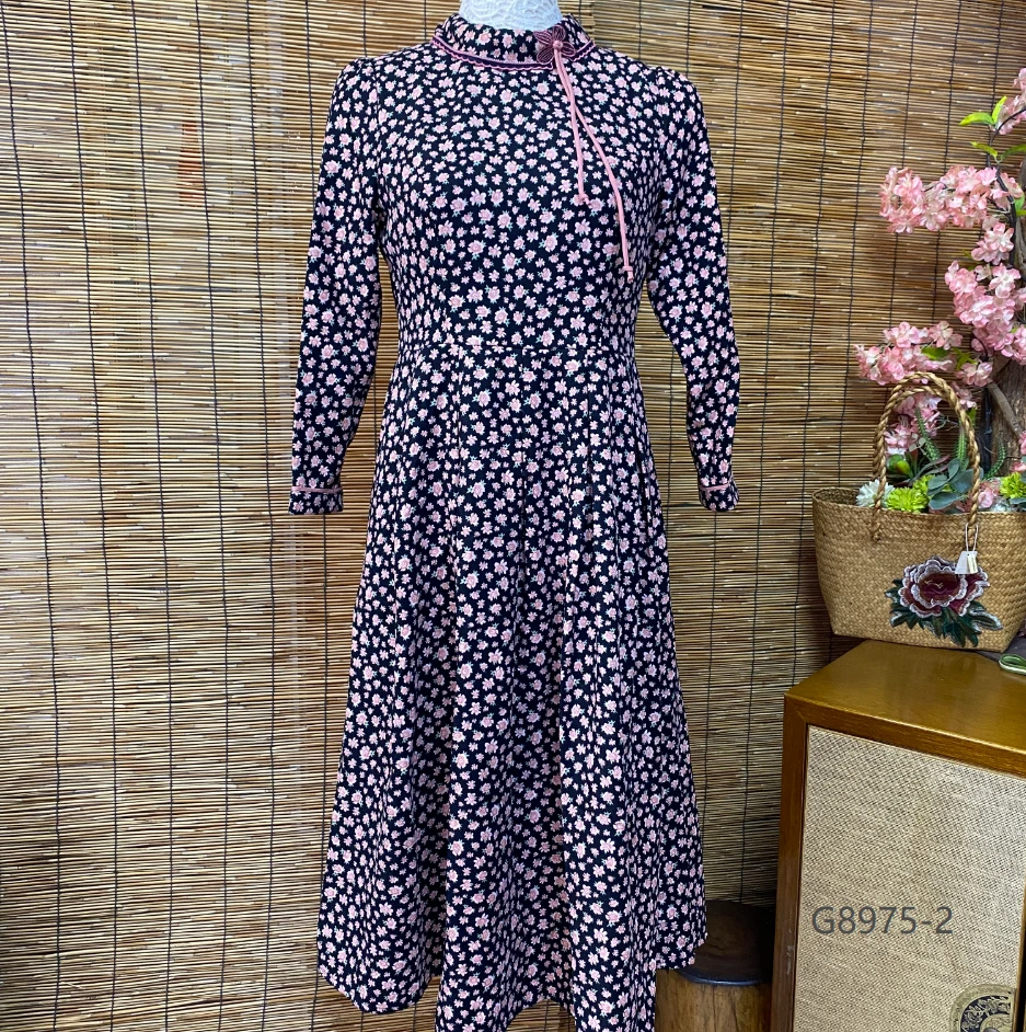 秋季上新女士显瘦气质碎花印花连衣裙