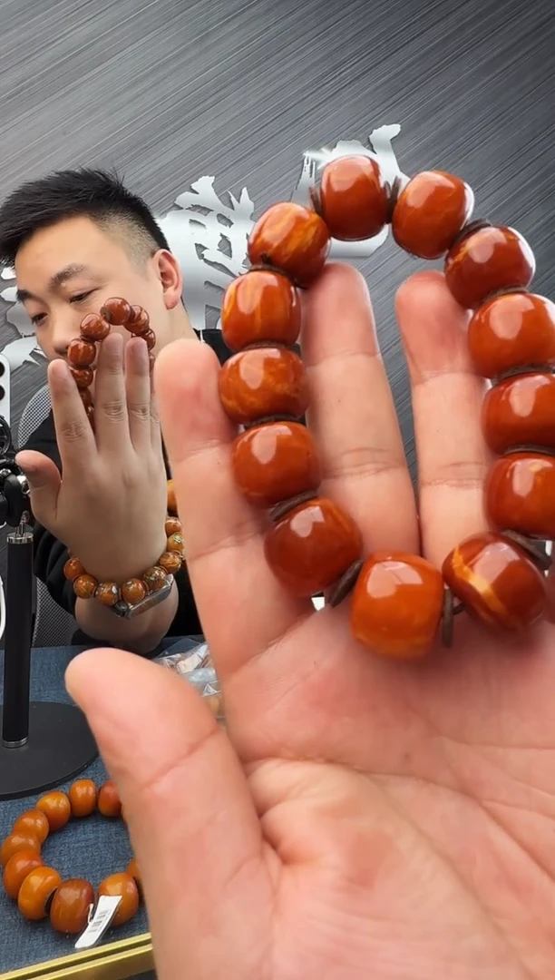 蜜蜡未镶嵌珠宝奇石乳****发假一罚十一级46，发一件