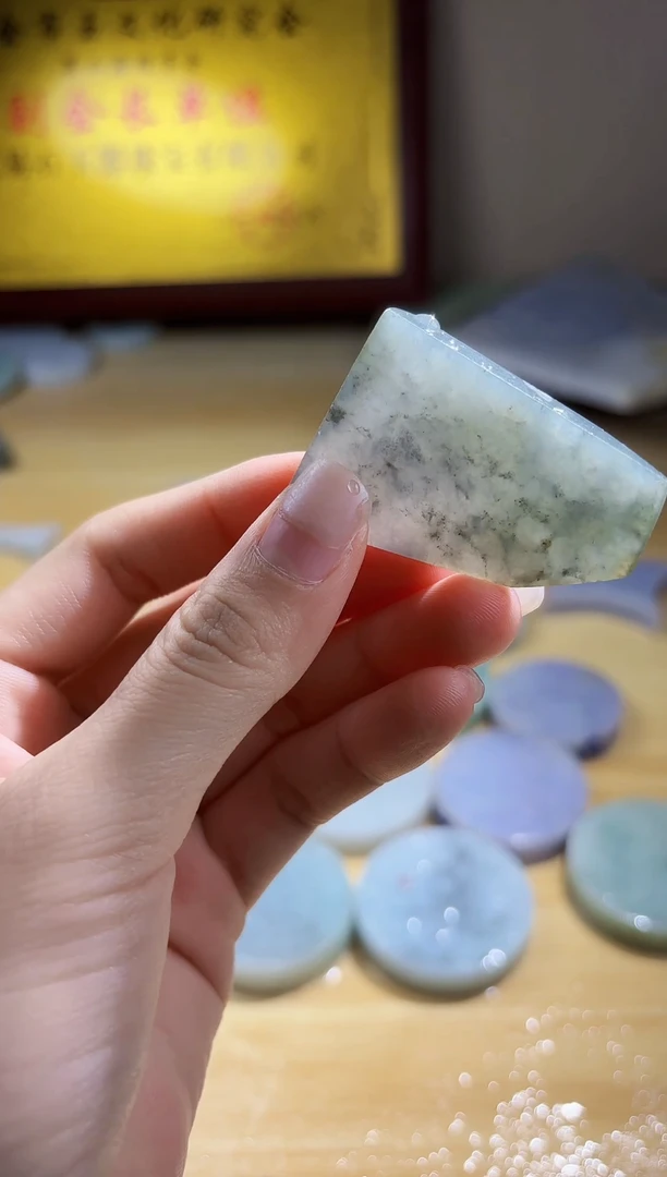 翡翠未镶嵌颈饰翡翠A货 温谭516