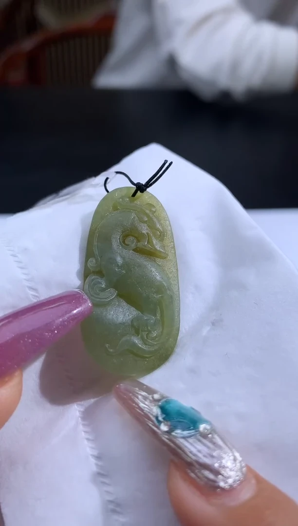 未镶嵌定制翡翠哈****i翡翠