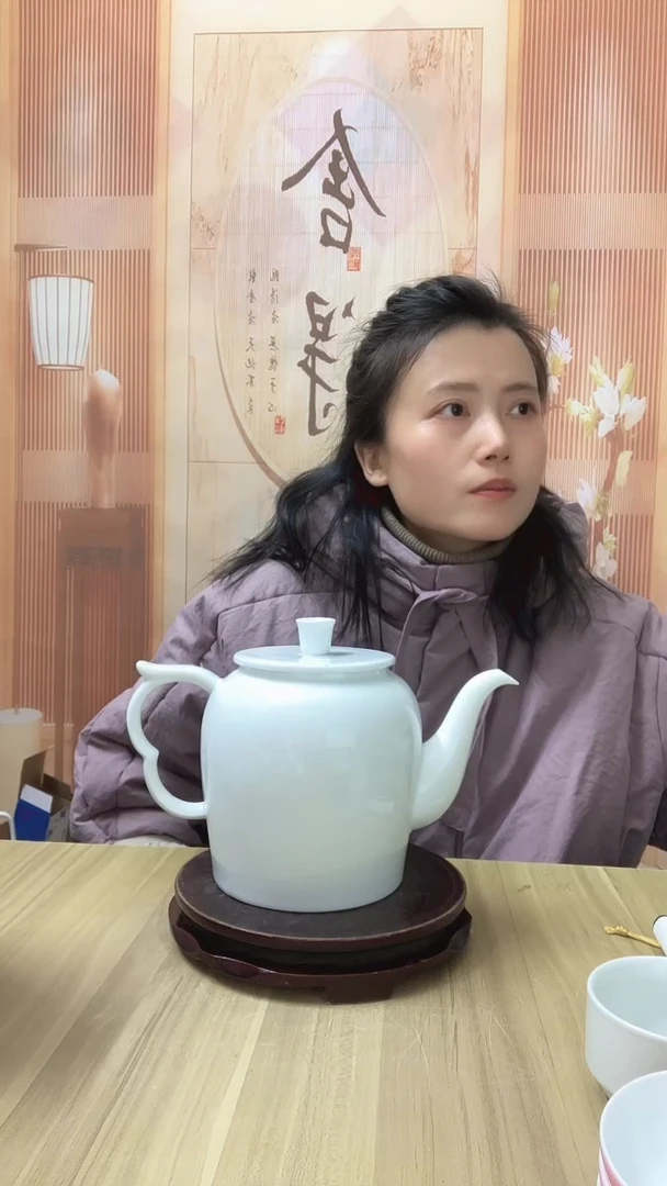 景德镇高温白瓷 侧把壶 1把 （微瑕）