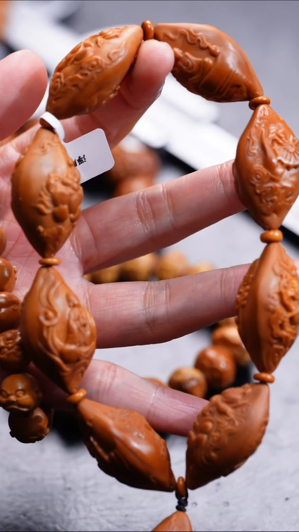 【闪购商品】橄榄核吊坠橄榄核