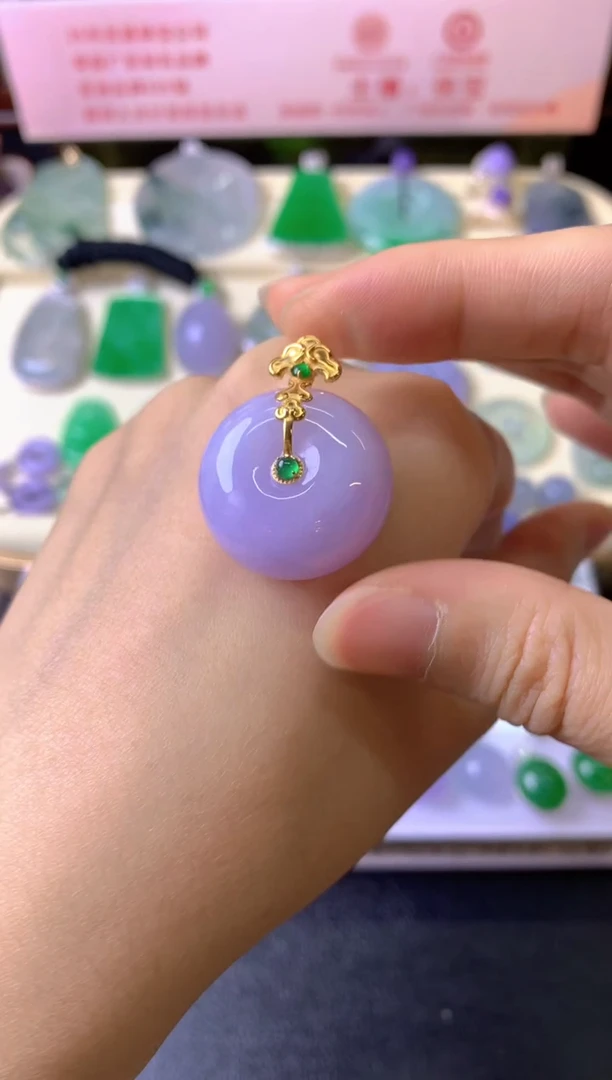 吊坠(不含链)18K金镶嵌翡翠H**L吊坠