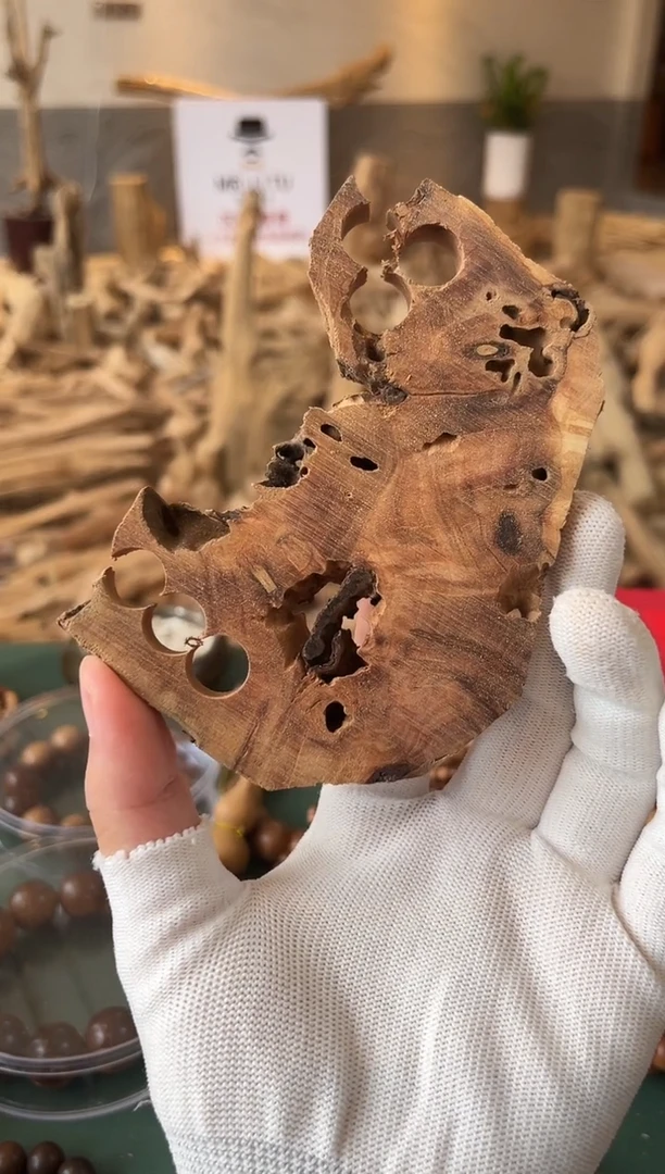 檀香木其他费*罗正区老山檀 原材料 虫漏料