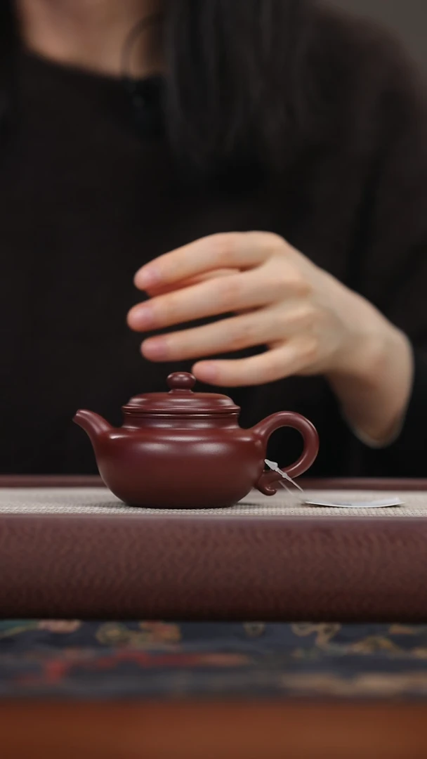 【闪购商品】紫砂茶壶HD龙血砂 仿古 160cc