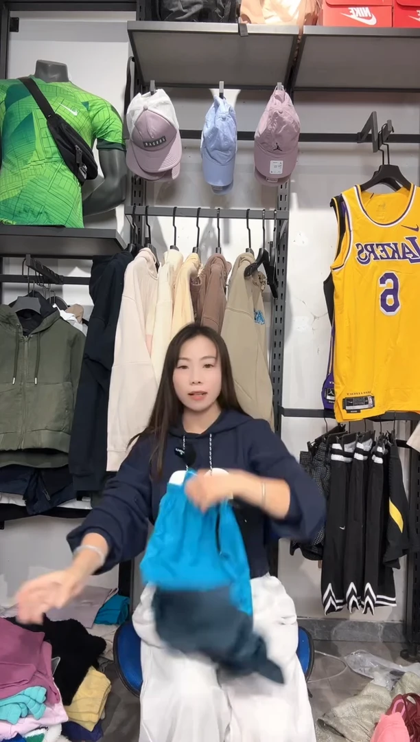 1659   编码 瑕疵款直播间过款为准 尺码