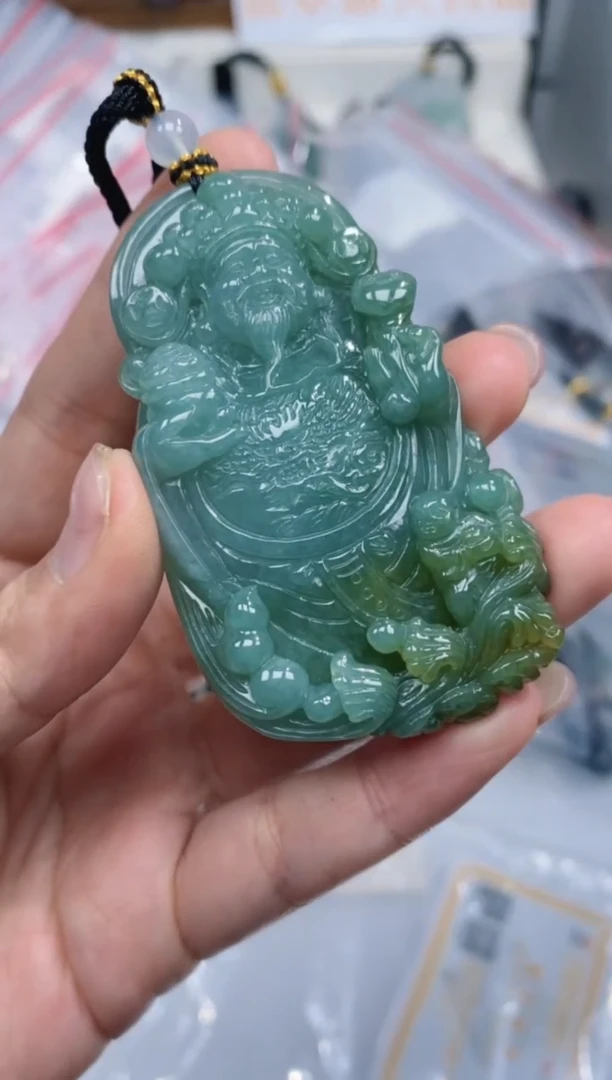 颈饰未镶嵌翡翠吊坠