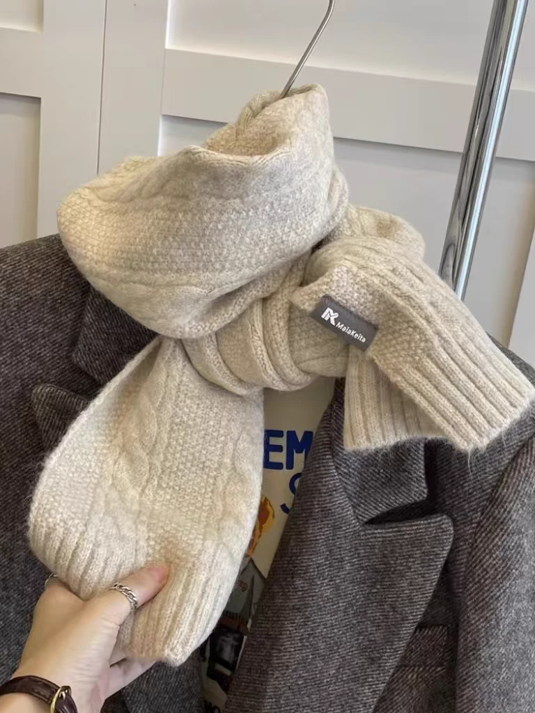 F033日系灰色针织麻花围巾冬季加厚米色