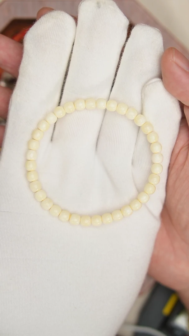 【闪购商品】蜜蜡珠宝奇石未镶嵌约5.5mm+（单件）