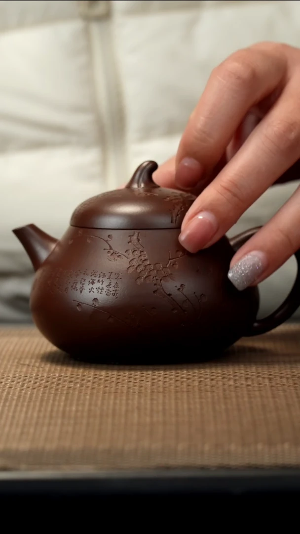 紫砂茶盏顾**怜老紫泥刻绘茄瓜150CC