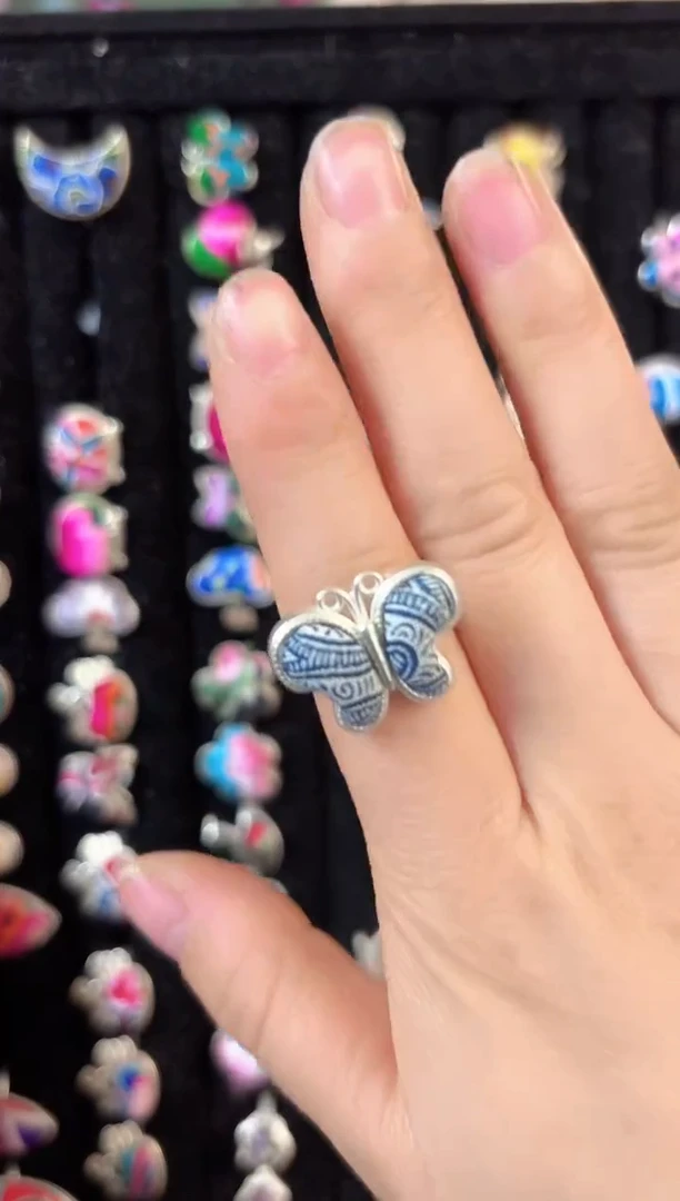 彩云南阁非遗老绣苗银饰品179