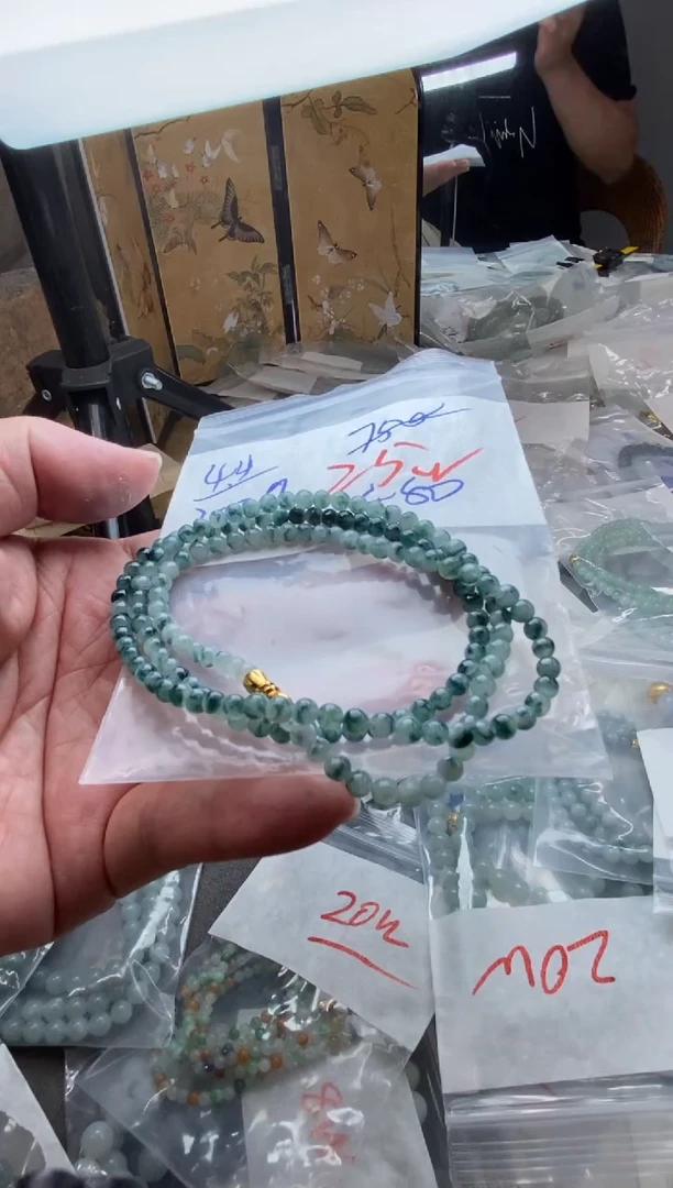 定制翡翠未镶嵌缅甸天然翡翠