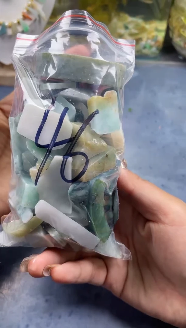 配石翡翠天然翡翠中号500克送镯心46