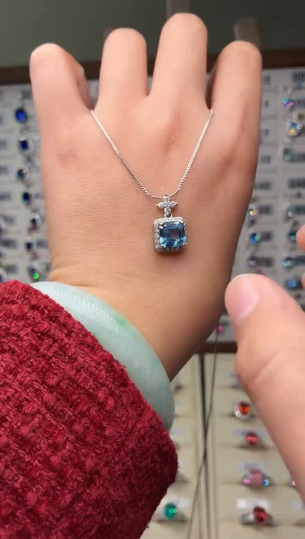 银S925镶嵌吊坠(赠链)海蓝宝石00