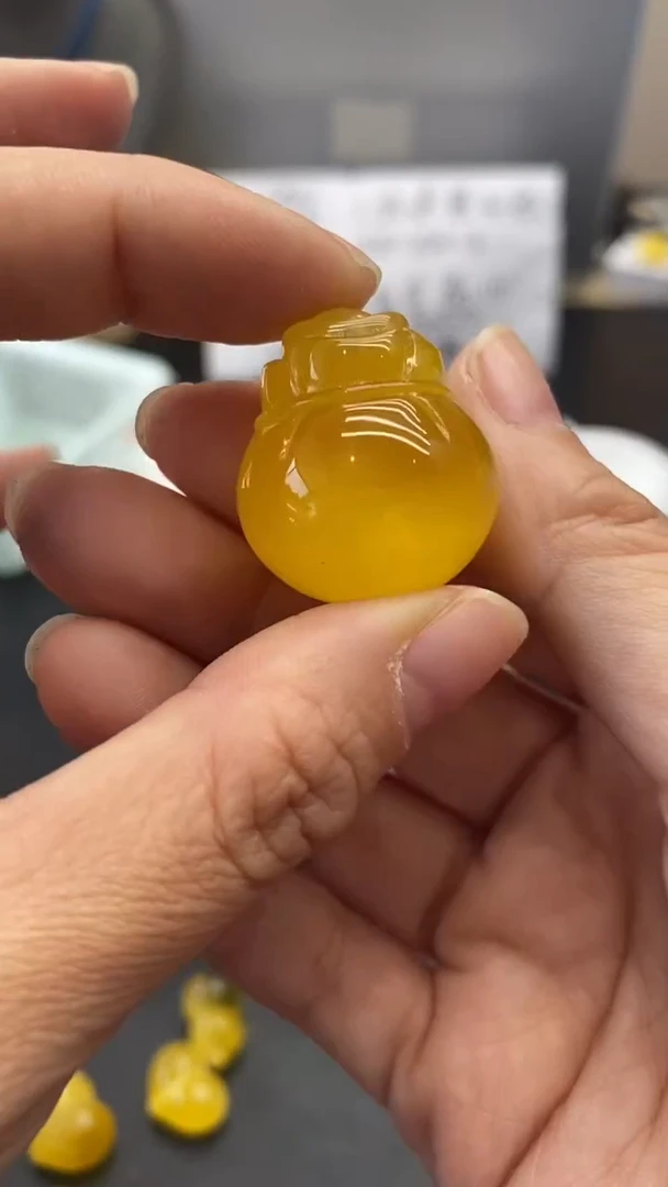 琥珀未镶嵌珠宝奇石1451