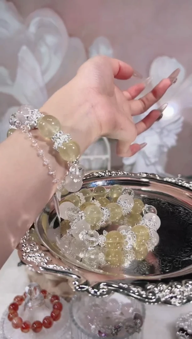 【闪购商品】水晶手链未镶嵌天然水晶默认微瑕 多样性发货发其一