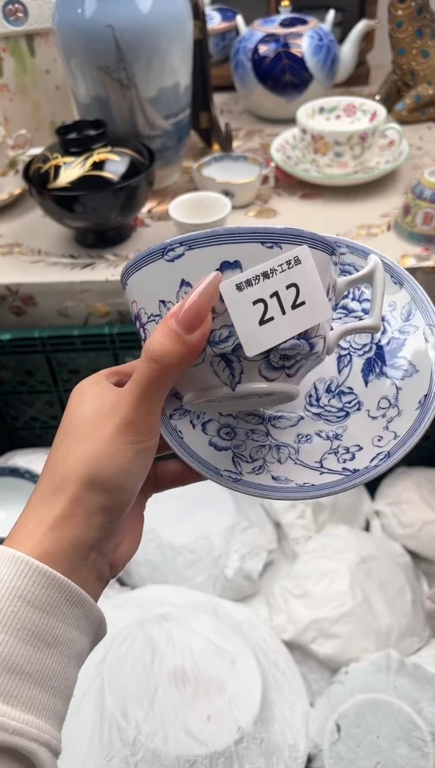 瓷片?**?M         212