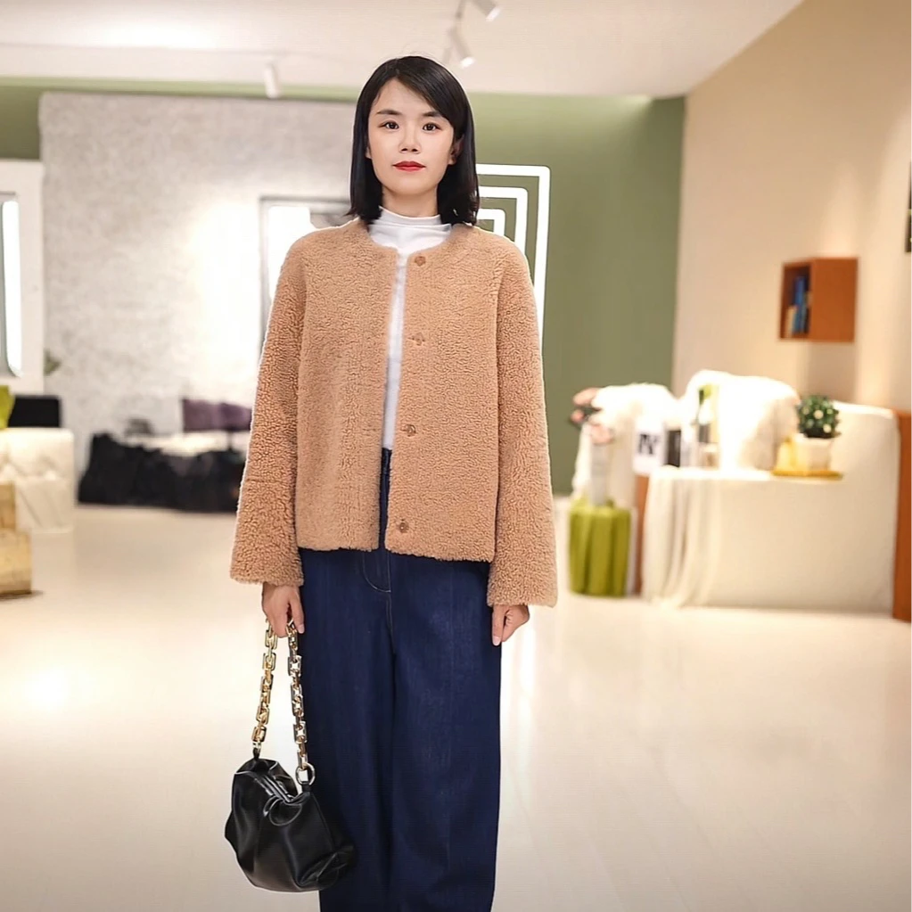 【福利专拍】反季清仓皮毛一体外套女款简约真皮毛皮草大衣 22665