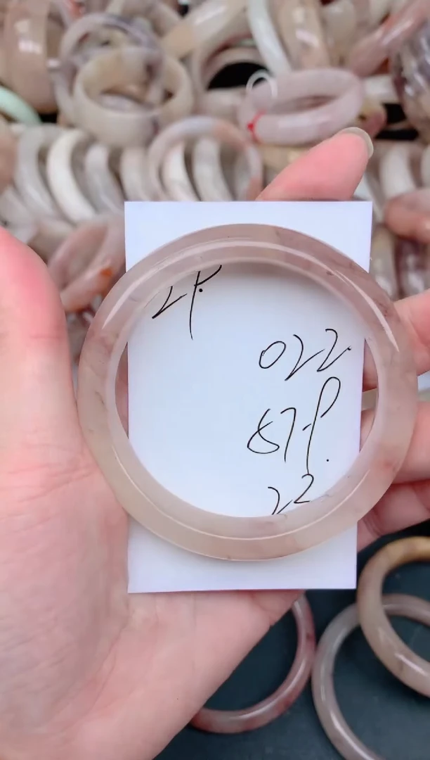 未镶嵌手镯石英质玉022