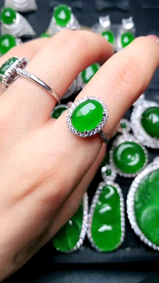 【闪购商品】翡翠戒指银S925镶嵌蛋面女戒