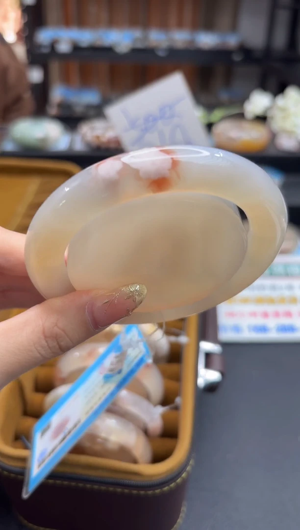 未镶嵌手镯石英质玉C106(61圈赠送镯心)