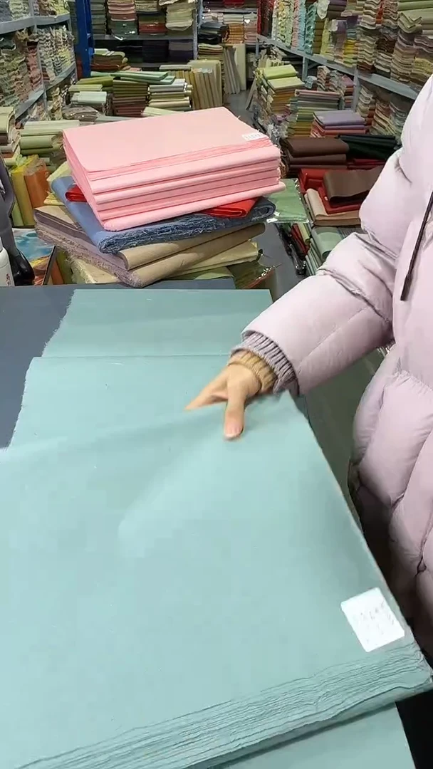 纯手工四尺对开25张蓝绿色丝绒楮皮笺