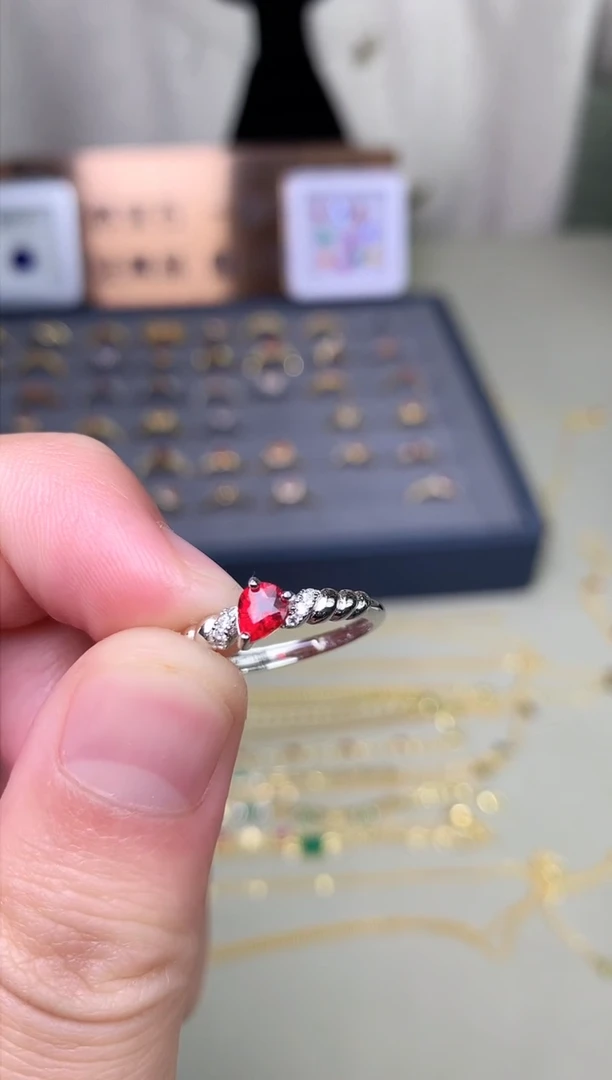 【闪购商品】蓝宝石戒指银S925镶嵌戒指