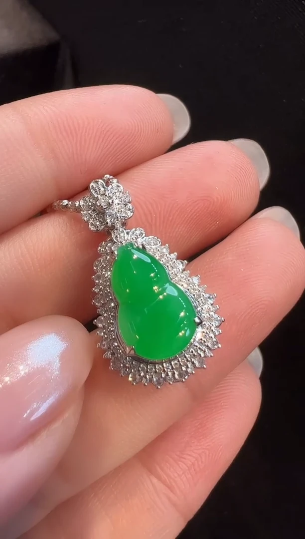 吊坠(不含链)18K金镶嵌翡翠AL6吊坠