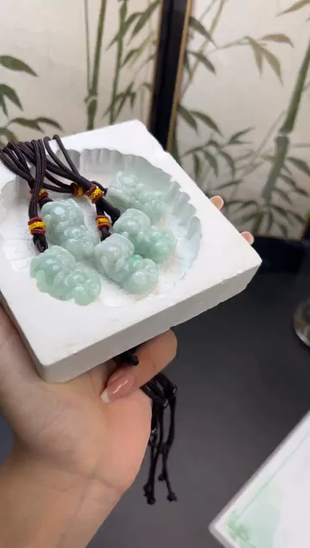 吊坠(不含链)未镶嵌翡翠W558-001-多样性发一