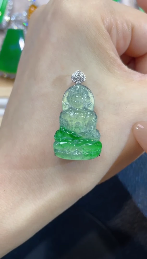 吊坠(不含链)18K金镶嵌翡翠团购1