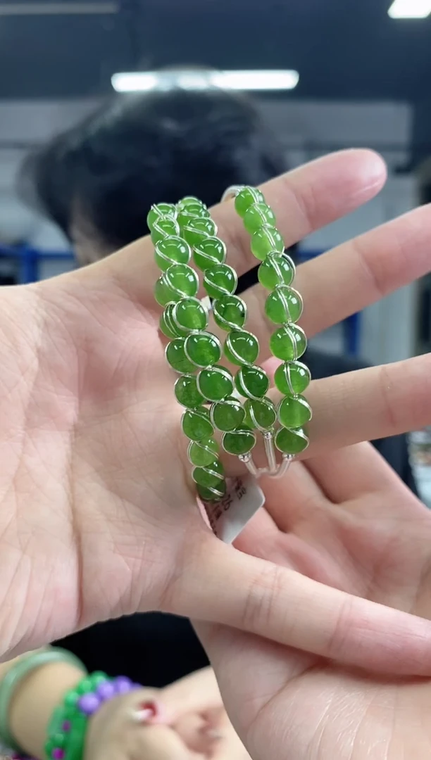 手串未镶嵌和田玉多样性发其一颜色微差