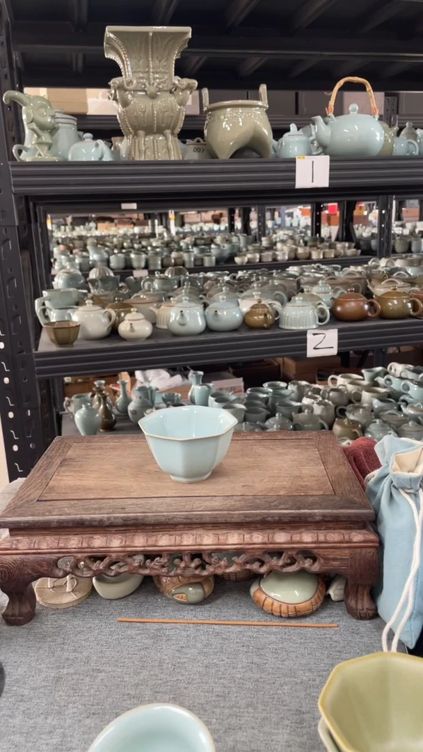 瓷片天青八方杯。。。