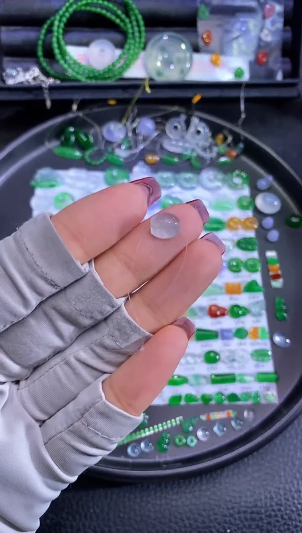 未镶嵌挂件翡翠枣珠